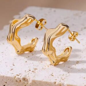 Gold Wavy Hoop Earrings Chunky Minimalist Statement Hoops,Modern Fashion Jewelry